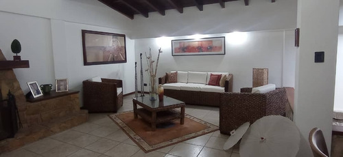 Imagen 3 de 16 de Casa Sant Omero Tres Niveles 4 Habitaciones Los Teques