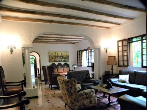 Imagen 16 de 30 de Casa Venta Los Palos Grandes Luz Marina Cardona.rah