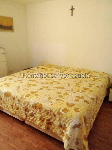 Apartamento En Venta En Colinas De La Tahona De 92 Mtrs2 Pd