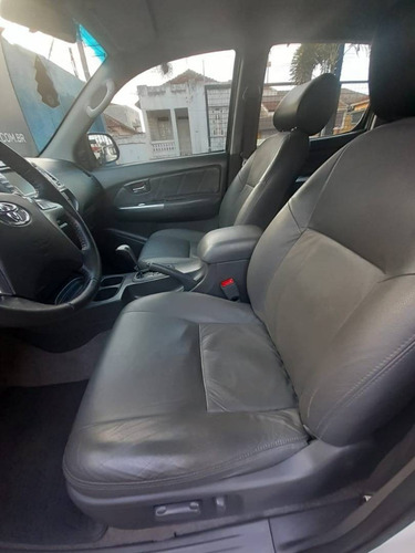 Imagem 7 de 9 de Toyota Hilux 2.7 Srv 4x2 Cd 16v Flex 4p Automático