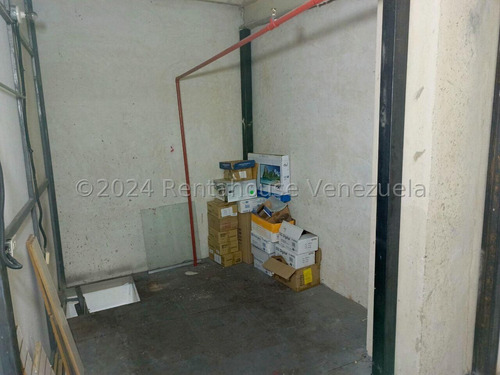 Local C.c. Gran Bazar 1er Piso 14mtrs2 Depósito.hasiso.