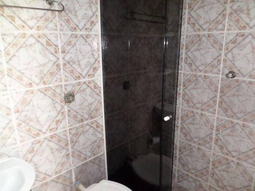 Imagem 16 de 30 de Casa Muito Grande Com Quintal Enorme Comodos Grandes Muito Boa Com Muito Espaço Proximo A Tudo Venha Conferir - Hm2001