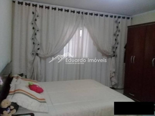Imagem 7 de 17 de Casa Térrea. 3 Dormitórios. 4 Vagas Na Garagem. Ótima Localização. - 1669