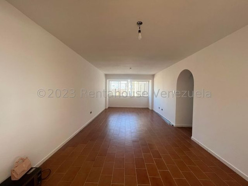 Imagen 10 de 26 de Apartamento En Venta Urb El Centro, Maracay 23-19254 Hc