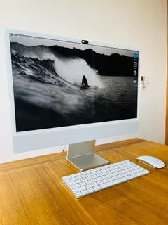 iMac Apple Desktop 24 Inch Retina