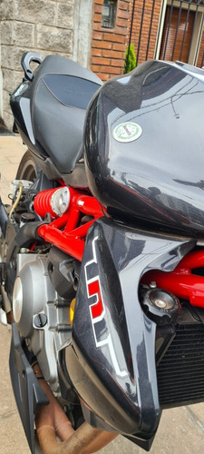 Imagen 4 de 17 de Benelli Tnt 300