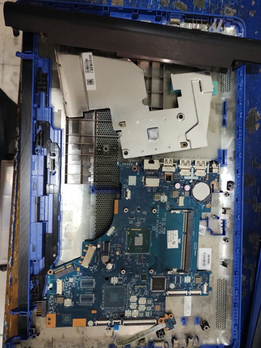 Laptop Hp 15-bs008la Para Piezas Pregunta 191952 1gr81la (Usado)
