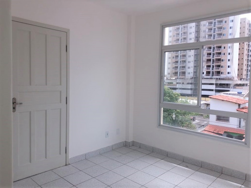 Abacateiros, Praia De Itapuã, 2 Quartos, Garagem, Varandinha