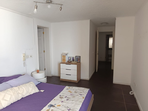 Departamento 3d2b, Piso 22 Con 2 Estacionamientos Y 1 Bodega