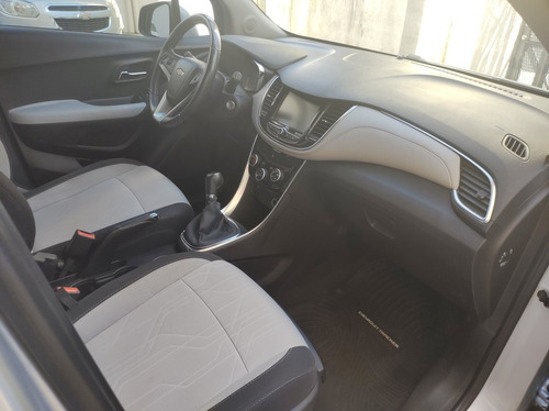 Imagen 10 de 12 de Chevrolet Tracker 2018 1.8 Ltz