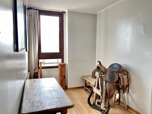Departamento En Venta De 4 Dorm. En Lo Barnechea