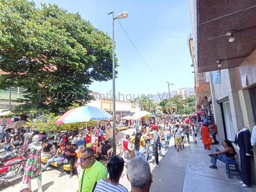 24-18165 Se Alquila Edificio De 4 Plantas 