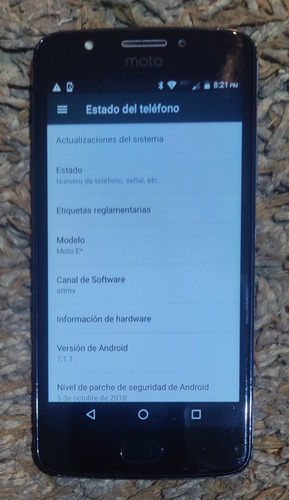 Moto E4, 16 Gb De Memoria Y 2 Gb Ram, Libre Para Cualquier Compañía, Sensor De Huella, Estética Bastante Aceptable, Funciona Todo Bien, Sin Detalles Gris Oscuro