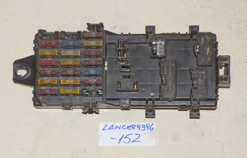 Caja De Fusibles Interiores Mitsubishi Lancer 1993 Al 1996