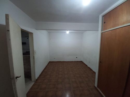 Imagen 10 de 15 de Oportunidad!! 2 Ph 3 Ambientes Y Monoambiente