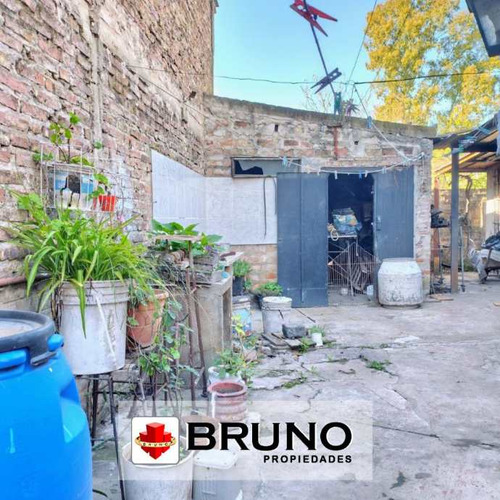 Casa En Venta En Agustin Ferrari