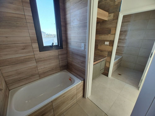 Casa En Venta En Barrio Privado Las Cortaderas 2