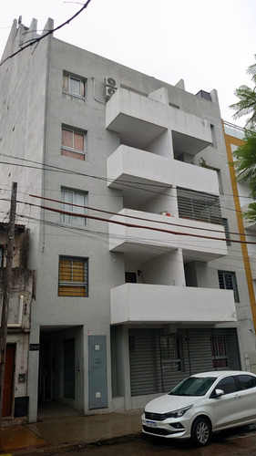 Depto 1 Dorm. Y Balon Al Frente B. Alto Alberdi