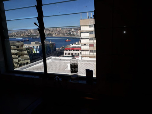 Oficina Vista Al Mar, Estacionamiento Y Bodega.