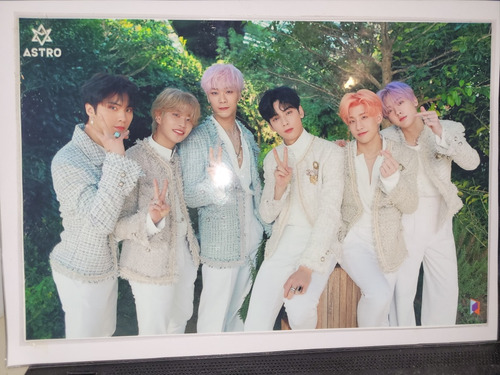 Fotos Plastificadas De Bts Y Astro