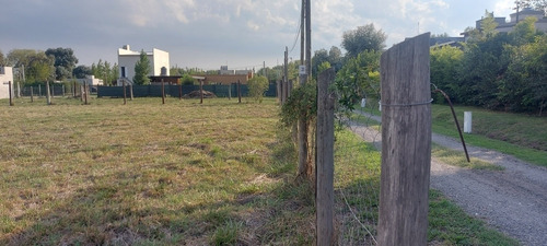 Terreno En Barrio La Escondida Banco Provincia F Alvarez