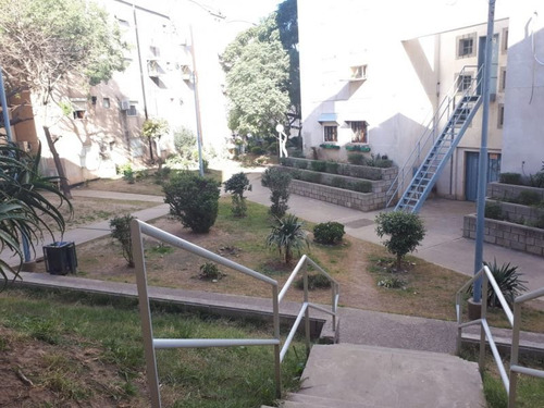 Imagen 14 de 17 de Departamento De Dos Dormitorios En B° Altos De San Martín
