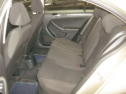 Vw Jetta Mk Vi Automático R16 Cámara Reversa Factura Agencia