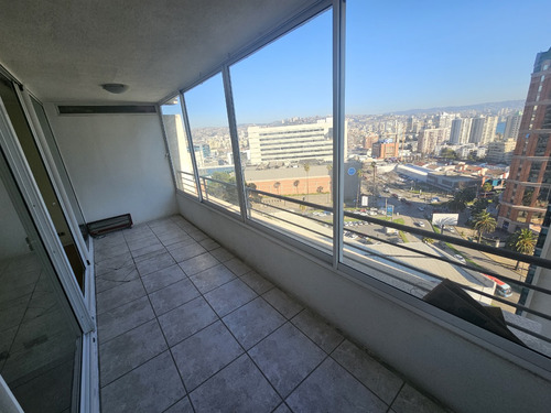 Arriendo Depto. Año Corrido Sin Muebles En Coraceros.