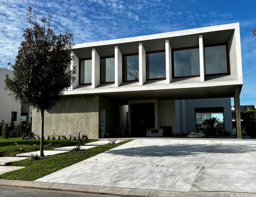 Casa  En Venta Ubicado En Virazón, Nordelta, Tigre