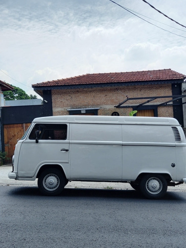 Kombi Furgao 2010 1.4 Flex 4 Pneus Novos Revisada