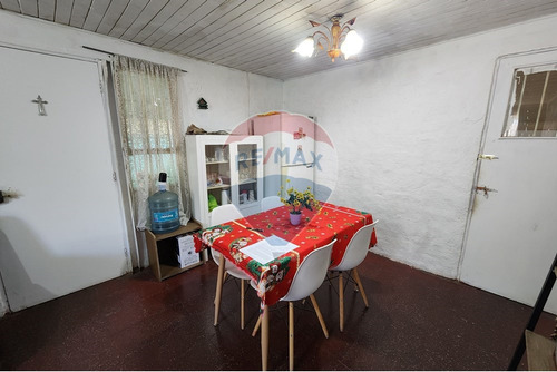 Casa 4d + 1b Con Patio