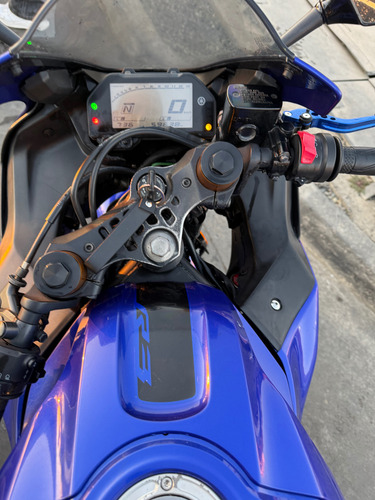 Yamaha R3a