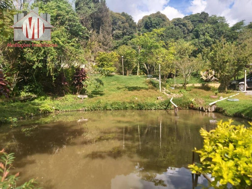 Chácara Rica Em Água Com 2 Lagos, Pomar, Pertinho Da Cidade, Casa Com 03 Dormitórios À Venda, 3335 M² Por R$ 450.000 - Pedra Bela/sp - Ch0074