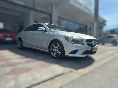 Mercedes-Benz Clase CLA 1.6 Cla200 Coupe Urban 156cv Mt