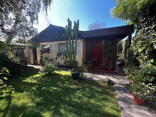Casa Con Excelente Ubicación Para Uso Comercial, Buin Centro