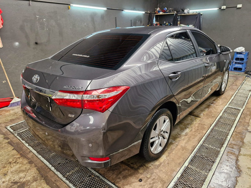 Toyota Corolla -chocado-