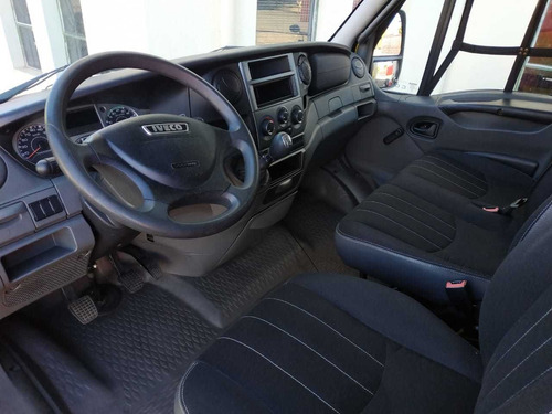 Iveco Daily 35s14 2014 Baú Covelp Americana