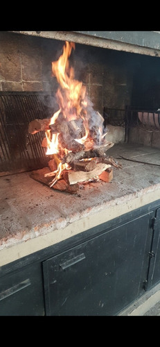 Imagen 25 de 28 de Amplia Y Moderna Casa De Fin De Semana En Paraná.