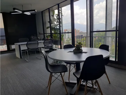 Todo Un Piso Moderno Para Oficinas En El Poblado