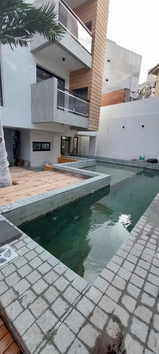 Departamento De 2ambientes En Venta - Castelar Norte