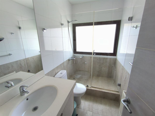 Departamento En Venta De 4 Dorm. En Zapallar