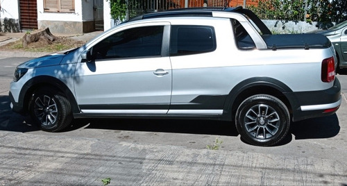 Volkswagen Saveiro 1.6 Cross Gp Cd 101cv 2017