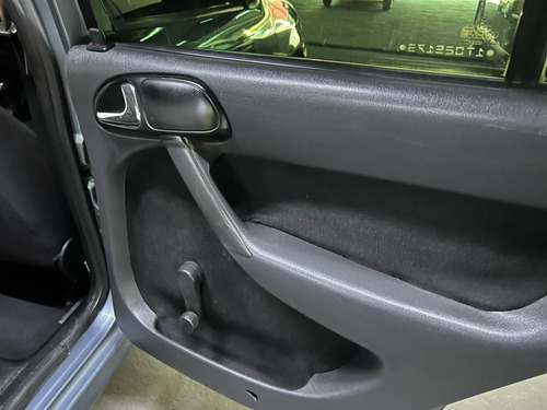 Volkswagen Gol 1.0 MI 16V GASOLINA 4P MANUAL G.III