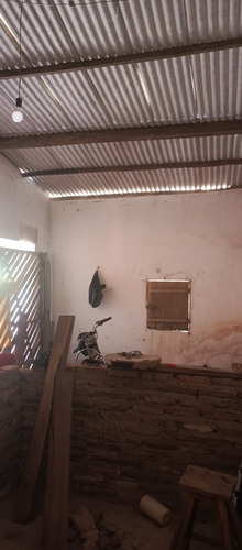 Casa Com 2 Quartos E 2 Banheiros 1 Ária De Lazer 1 Garagem