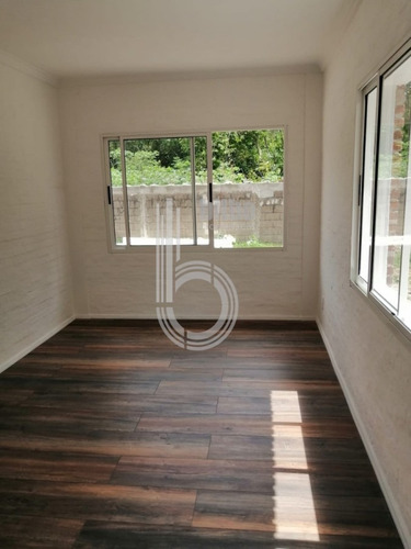 Imperdible Casa De 3 Dormitorios Y 2 Baños En Pinar Sur- Ref: 5