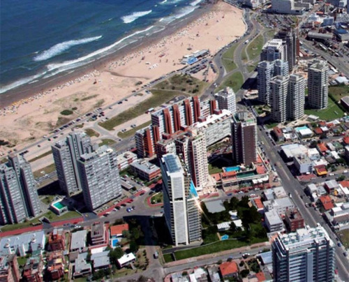 Imagen 2 de 18 de Apartamento En Brava - Punta Del Este