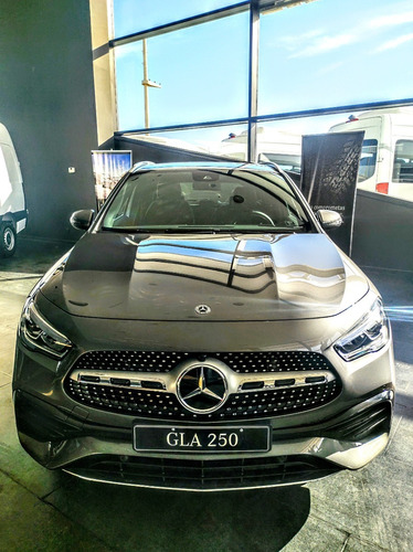 Imagen 8 de 17 de Mercedes-benz Clase Gla 1.6 Gla250 Amg-line 211cv