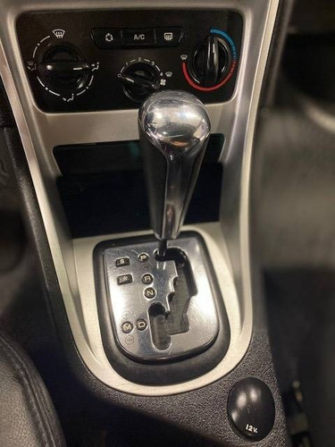 Imagem 13 de 14 de Peugeot 307 2.0 Presence Pack 16v Flex 4p Tiptronic