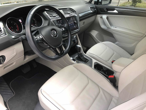 Imagen 11 de 15 de Volkswagen Tiguan 2019 2.0 Highline At