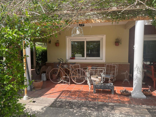 Casa En Venta En Country Los Puentes, Lujan